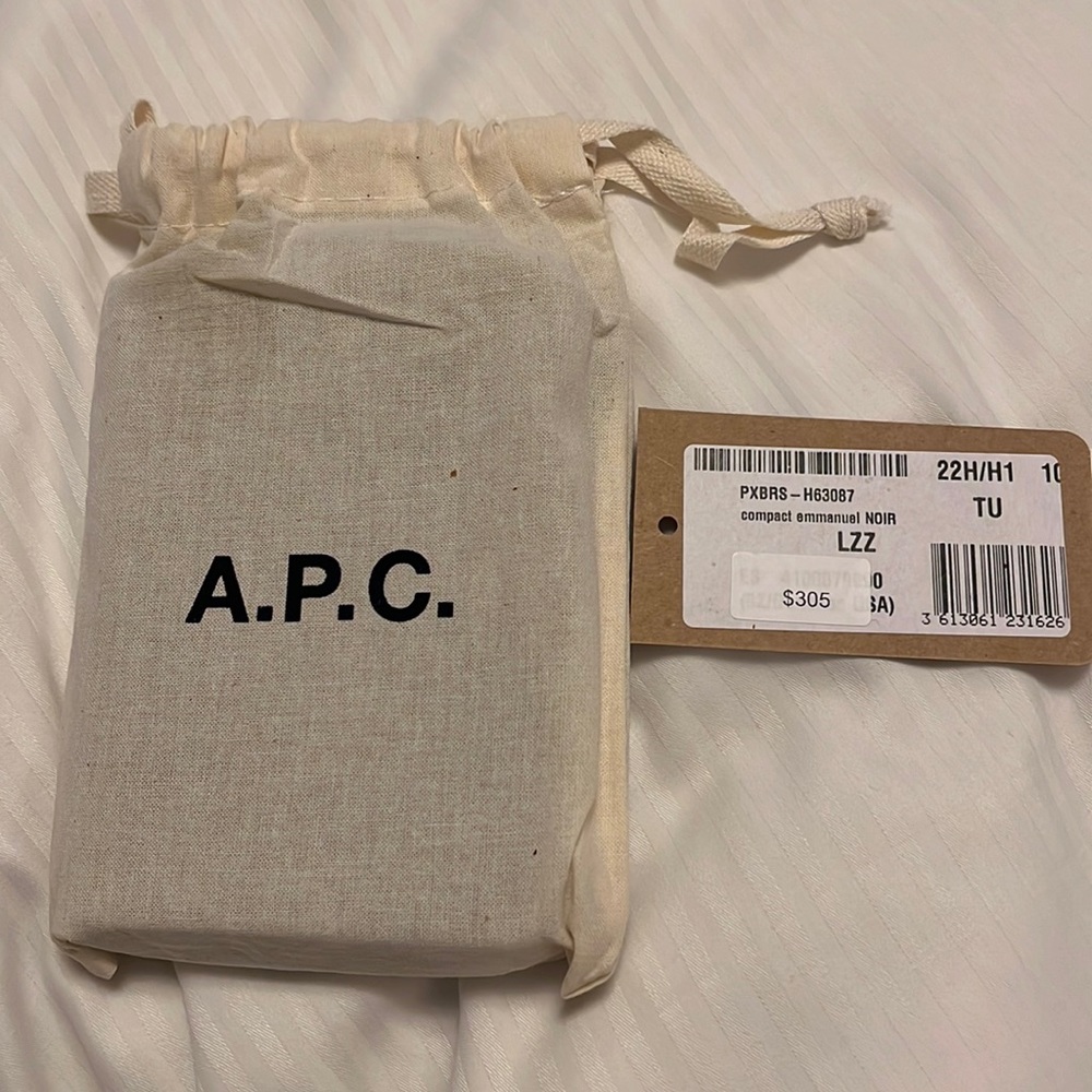 A.P.C. Compact Emmanuel Wallet Noir - Picture 2 of 3